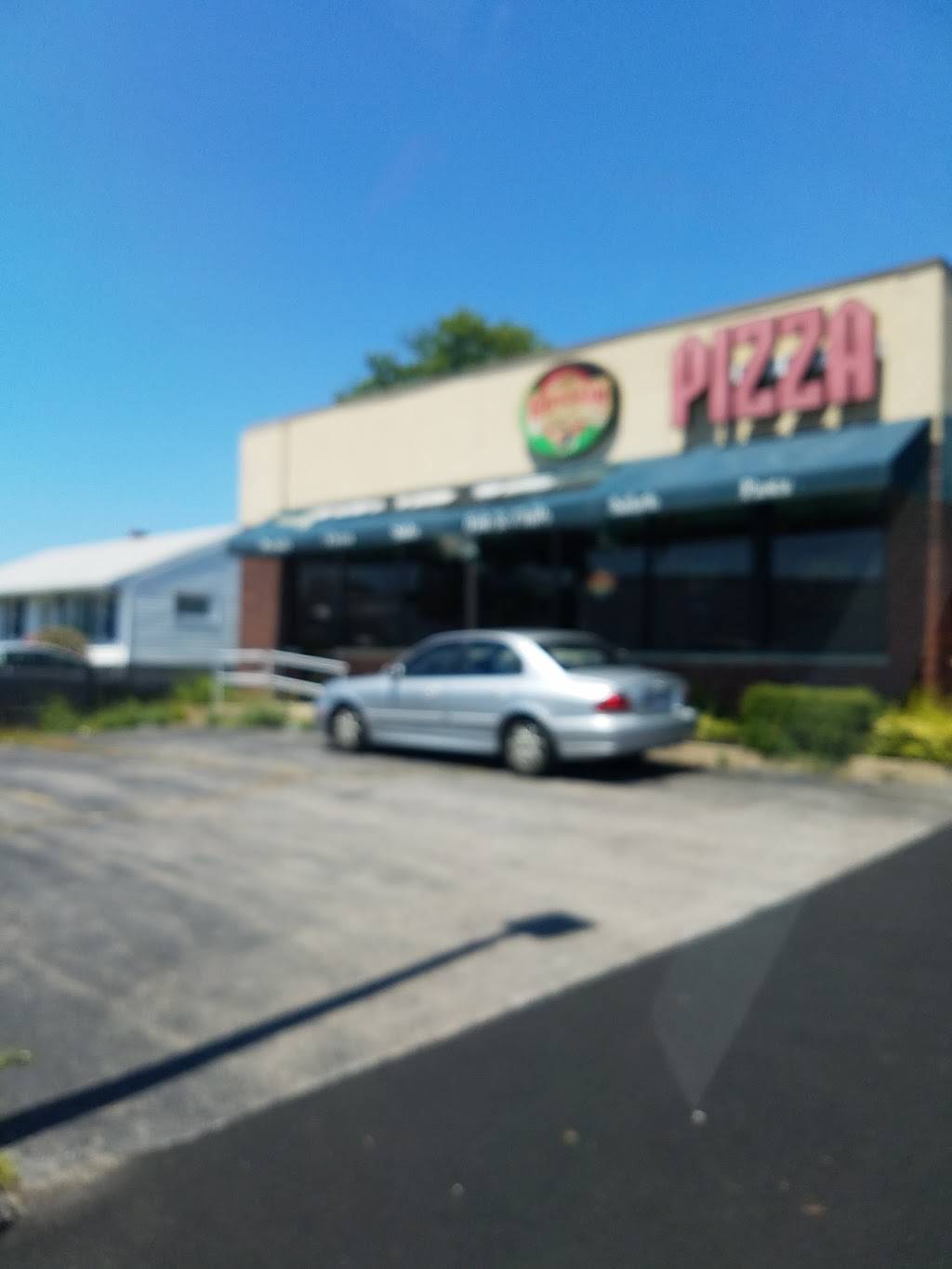 Boston Pizza & Seafood | meal delivery | 210 Tucker St, Fall River, MA 02721, USA | 5086757459 OR +1 508-675-7459