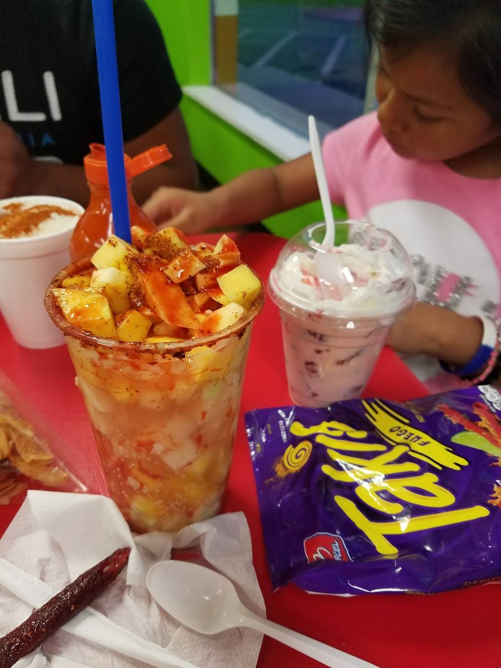 Alpha Neveria & Tamales | restaurant | 2802 Lafayette Rd, Indianapolis, IN 46222, USA | 3174931266 OR +1 317-493-1266