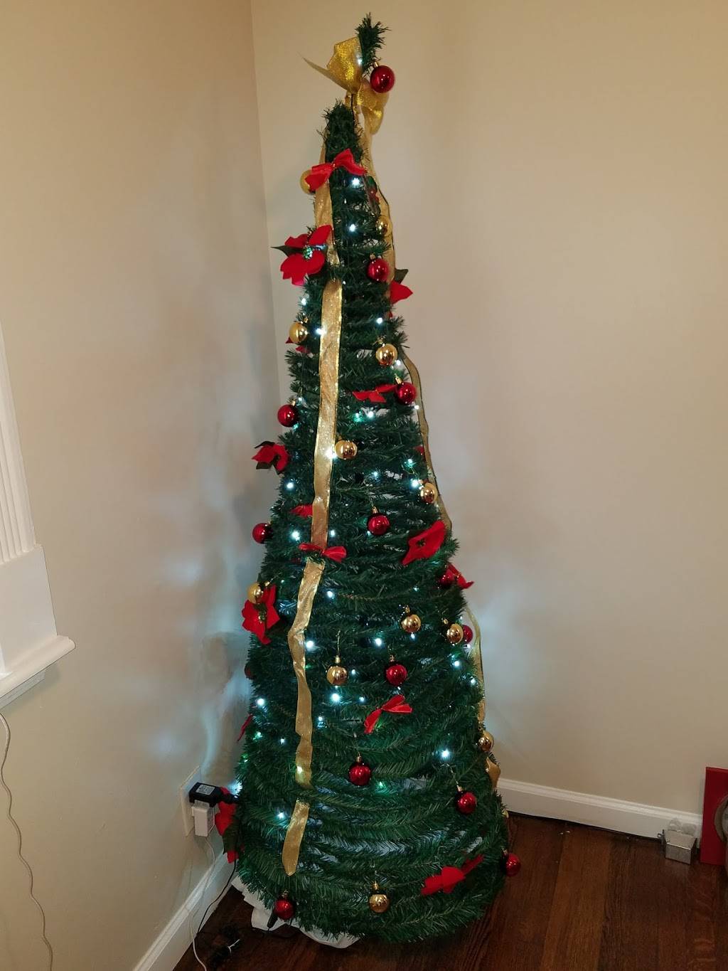 Wings & Seafood | restaurant | 1217 Metropolitan Pkwy SW, Atlanta, GA 30310, USA | 4047530005 OR +1 404-753-0005