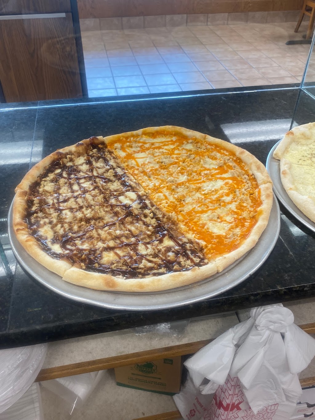 PRESTO Pizza | meal takeaway | 739 W Cypress St suite #9, Kennett Square, PA 19348, USA | 6102552424 OR +1 610-255-2424