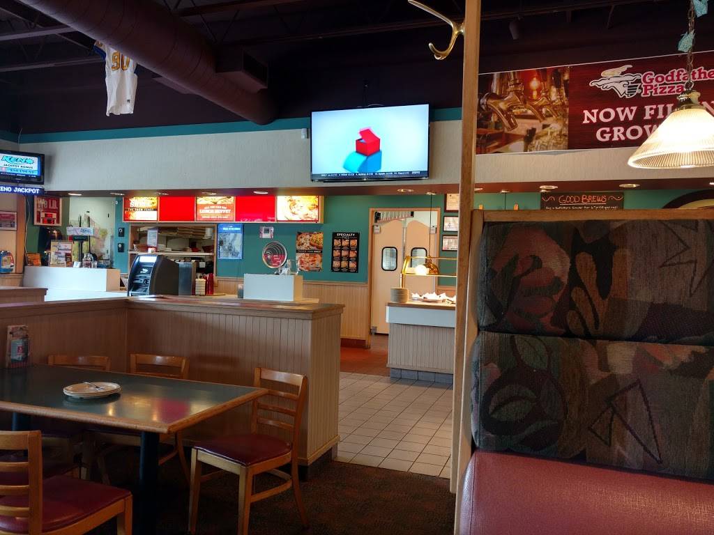 Godfathers Pizza | meal delivery | 17691 SW Farmington Rd, Aloha, OR 97007, USA | 5036495600 OR +1 503-649-5600