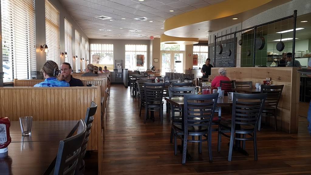 First Watch - Banyan & Gulf Shore | restaurant | 225 Banyan Blvd #100, Naples, FL 34102, USA | 2394340005 OR +1 239-434-0005