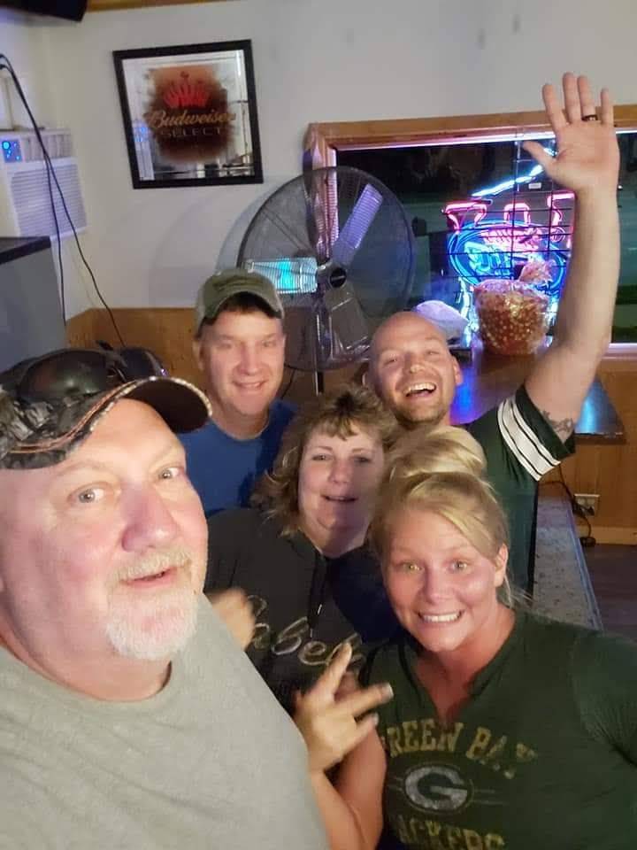 Northside Bar & Grill | restaurant | 2126 Algoma Blvd, Oshkosh, WI 54901, USA | 9202332400 OR +1 920-233-2400