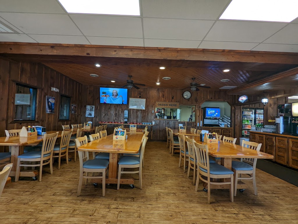 Melrose Tire Restaurant | restaurant | 800 Denby Ave, Melrose, NM 88124, USA | 5752534430 OR +1 575-253-4430