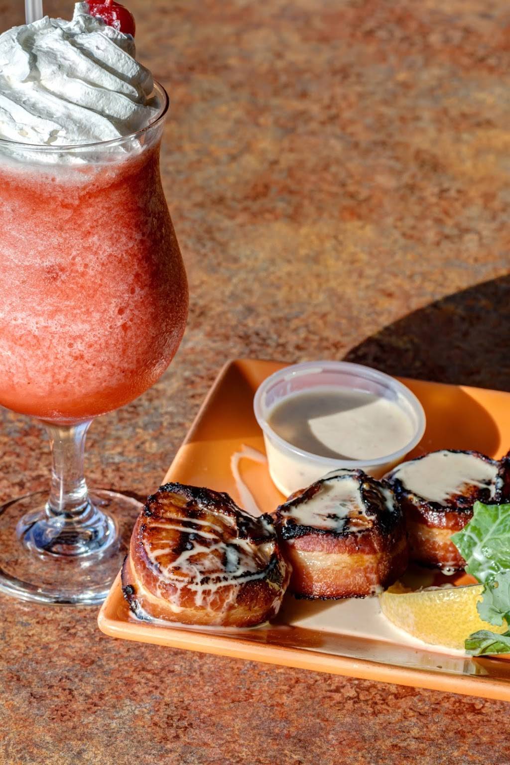 Squid Lips | restaurant | 1660 Indian River Dr, Sebastian, FL 32958, USA | 7725893828 OR +1 772-589-3828