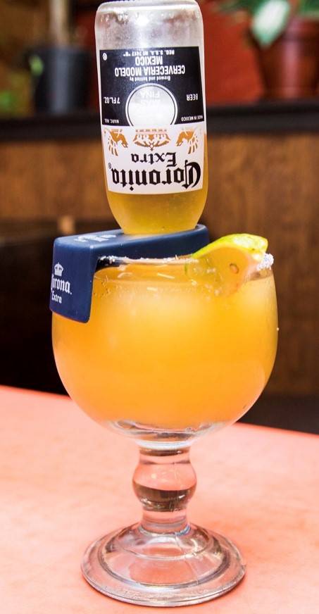 La Fiesta Bar & Grill | restaurant | 823 Wheeler St, Ames, IA 50010, USA | 5154505175 OR +1 515-450-5175