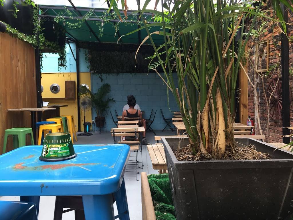 Santiago’s Beer Garden | restaurant | 2337 1st Avenue, New York, NY 10035, USA | 2129206165 OR +1 212-920-6165