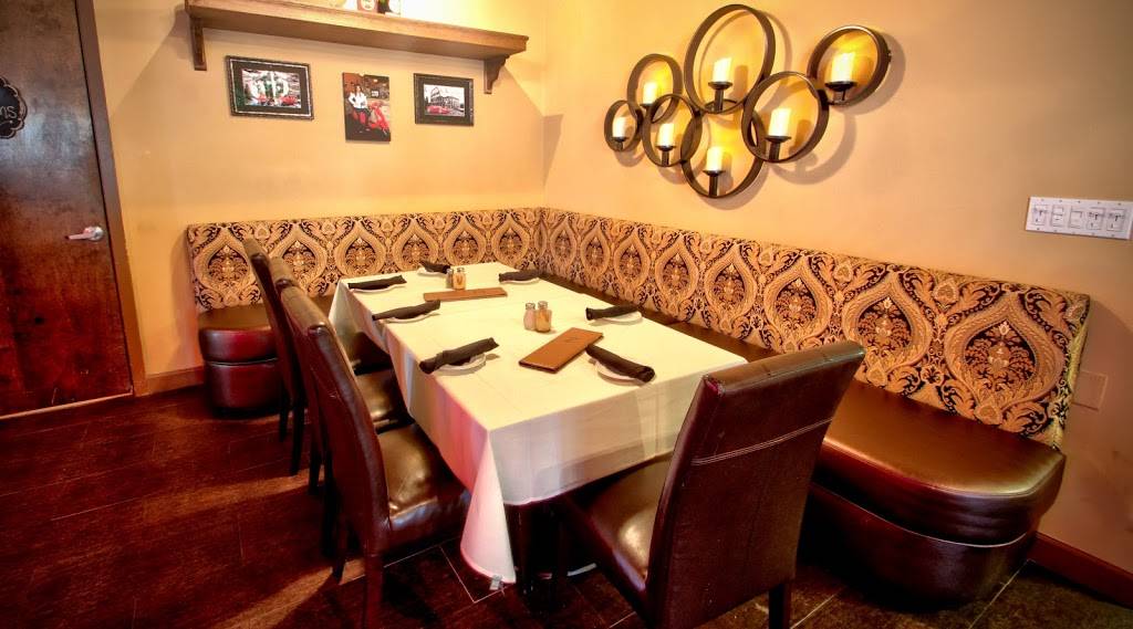 Zuccarelli’s Italian Restaurant and Bar | restaurant | 4595 Okeechobee Blvd #126, West Palm Beach, FL 33417, USA | 5616867739 OR +1 561-686-7739
