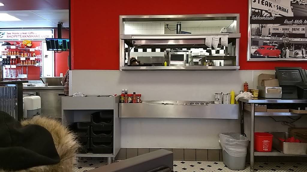 Steak n Shake | restaurant | 11665 Commercial Dr, Fishers, IN 46038, USA | 3175851650 OR +1 317-585-1650