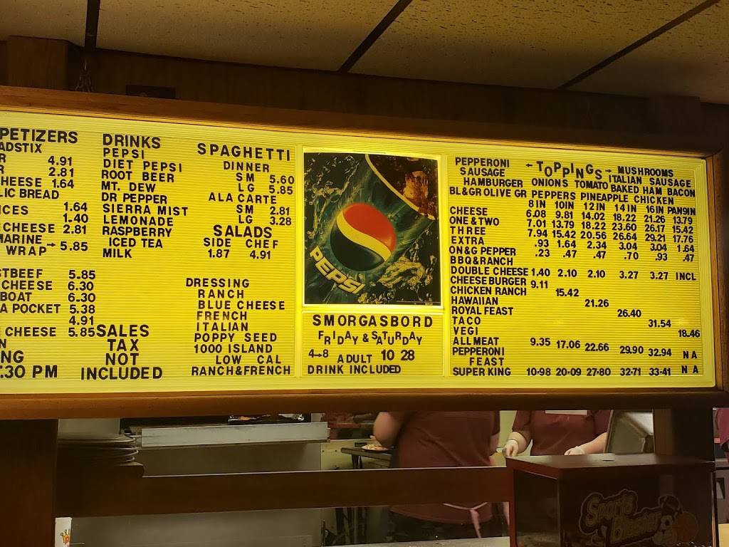 Pizza King | restaurant | 114 W Water St, Bluffton, IN 46714, USA | 2608244956 OR +1 260-824-4956