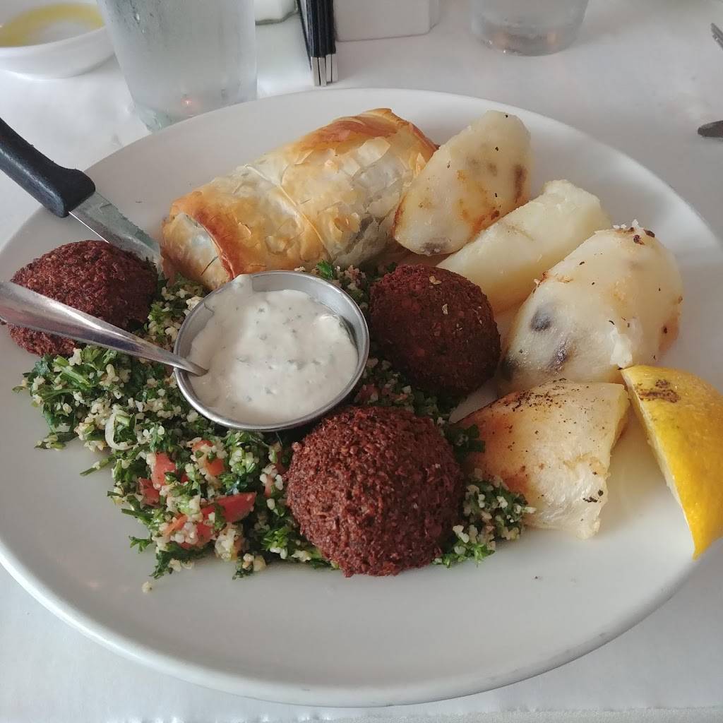 Christos Greek Restaurant | restaurant | 2632 Nicollet Ave, Minneapolis, MN 55408, USA | 6128712111 OR +1 612-871-2111