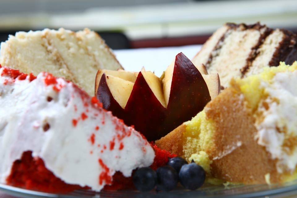 Shrimpies Seafood N Chicken | restaurant | 2101 Carolina St, Gary, IN 46407, USA | 2194270115 OR +1 219-427-0115