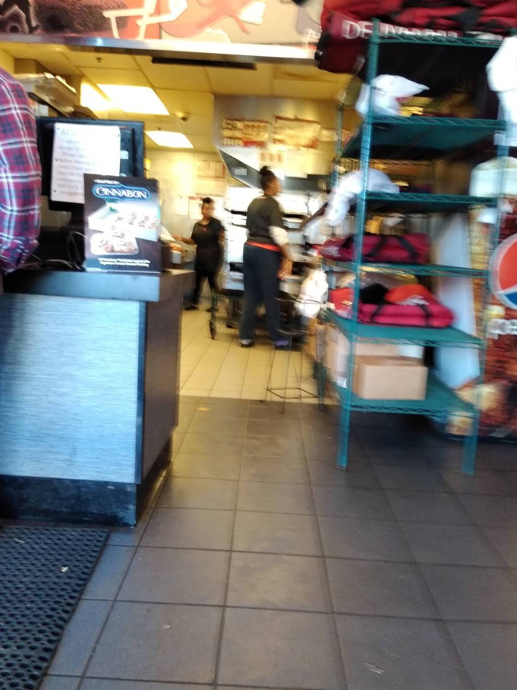 Pizza Hut | restaurant | 16800 Chagrin Blvd, Shaker Heights, OH 44120, USA | 2169216771 OR +1 216-921-6771