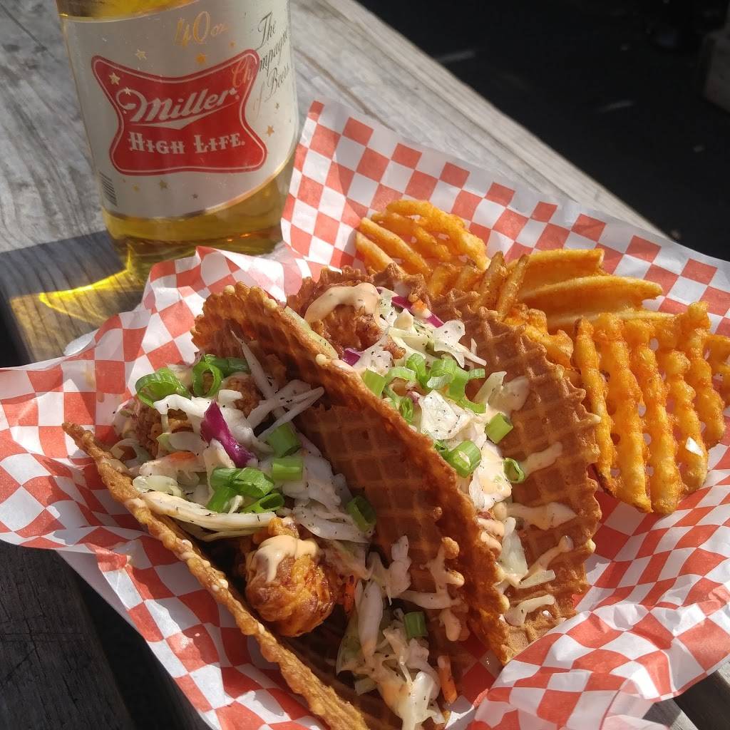 Fortys Chicken & Waffles | restaurant | 2593 N High St, Columbus, OH 43202, USA | 6146366050 OR +1 614-636-6050