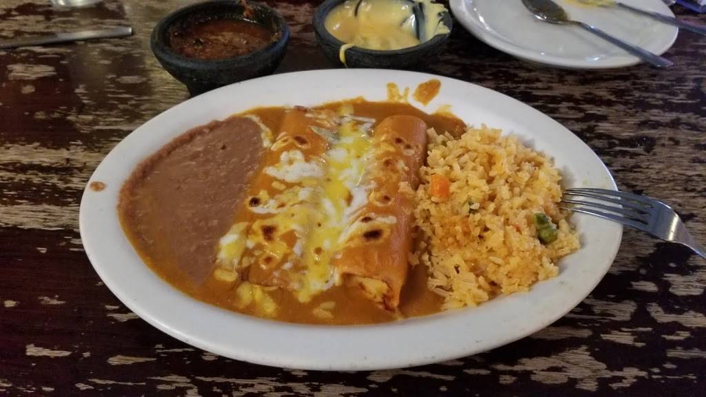 Mom Alone Mexican Grill | restaurant | 1111 E NASA Pkwy, Webster, TX 77598, USA | 2814803170 OR +1 281-480-3170