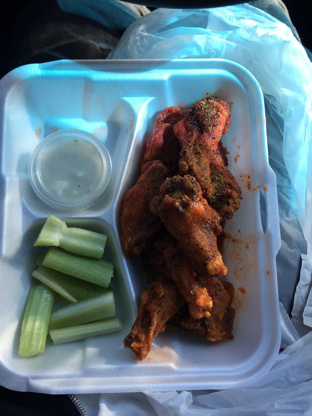 Bbs Wings | restaurant | 4400 Chamblee Dunwoody Rd #D, Atlanta, GA 30341, USA | 7704580288 OR +1 770-458-0288