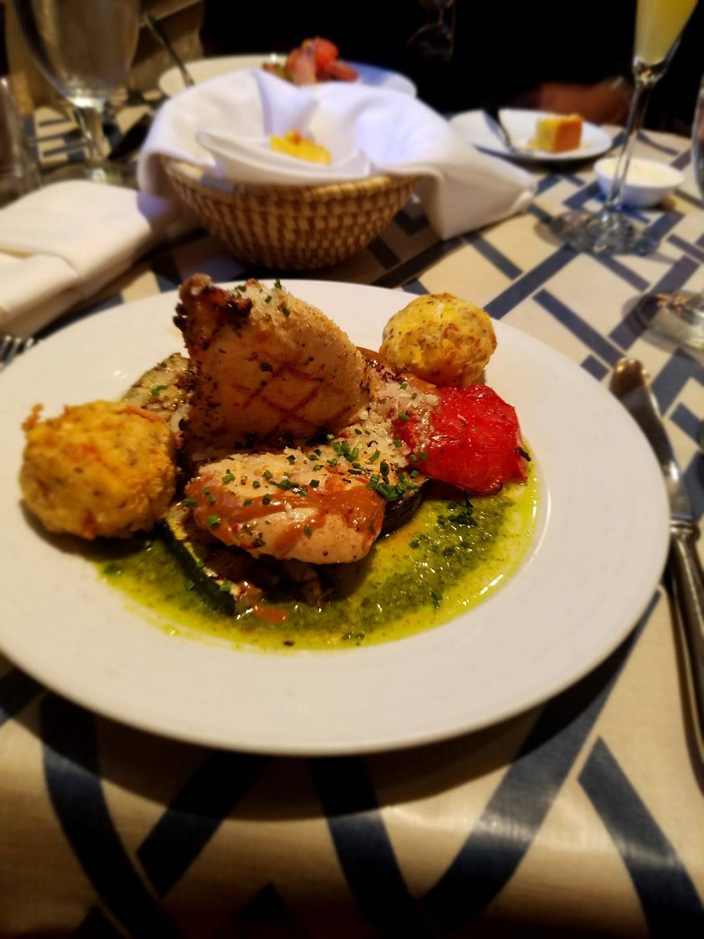 Slightly North of Broad Restaurant | restaurant | 192 E Bay St, Charleston, SC 29401, USA | 8437233424 OR +1 843-723-3424