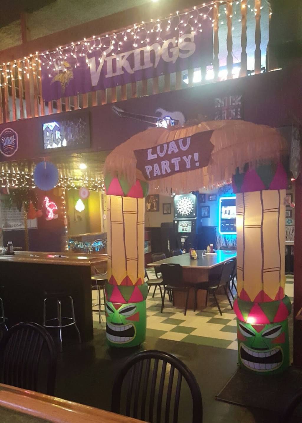 The Dawghouse Bar & Grill | restaurant | 7283 US-53, Canyon, MN 55717, USA | 2183458830 OR +1 218-345-8830