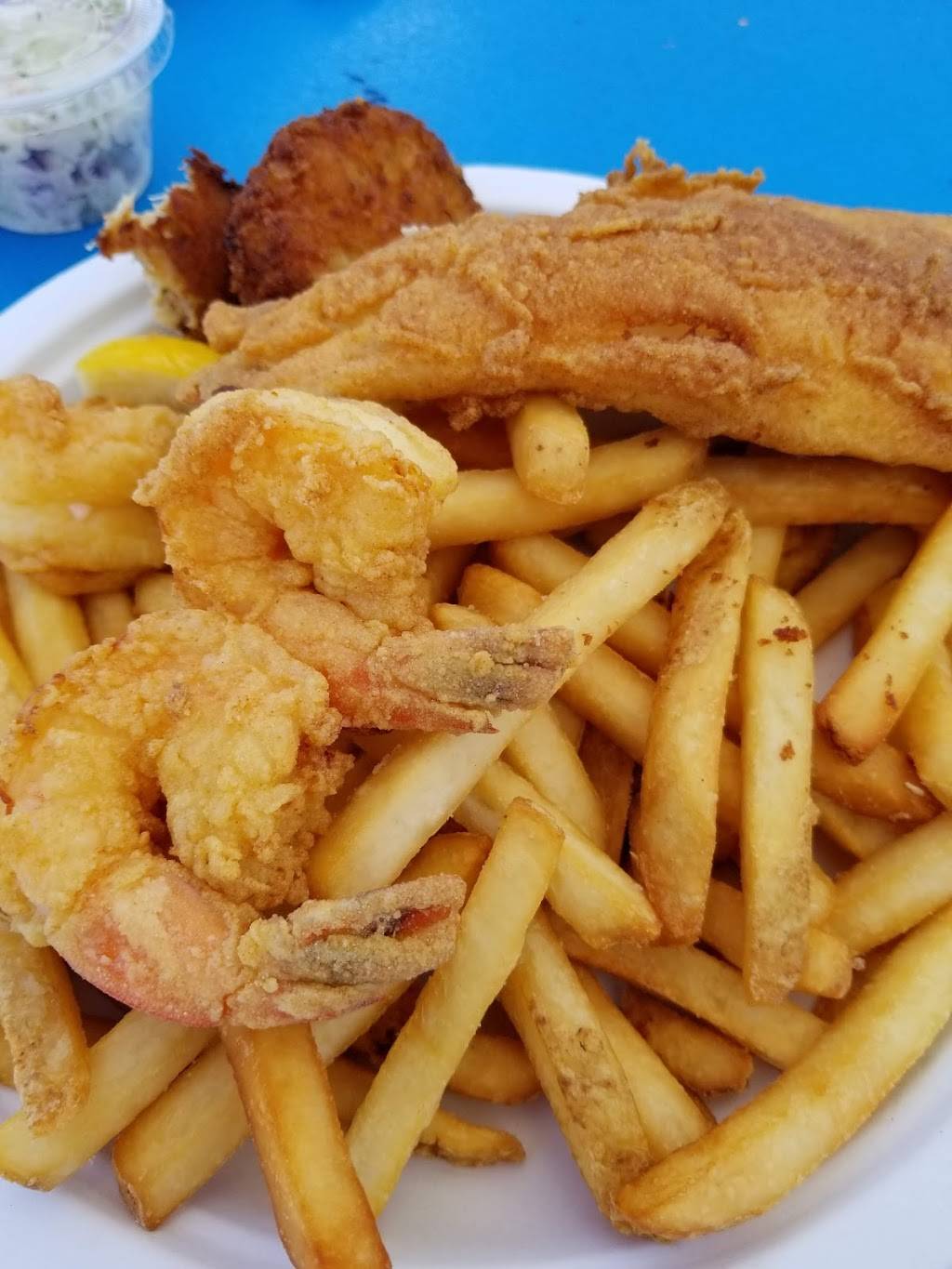 Hooked Up Seafood | restaurant | 1044 W Rio Grande Ave, Wildwood, NJ 08260, USA | 6095222722 OR +1 609-522-2722