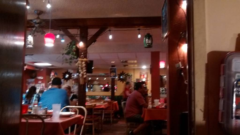 Rubens Cafe | restaurant | 3002 Commercial Ave, San Antonio, TX 78221, USA | 2109239848 OR +1 210-923-9848