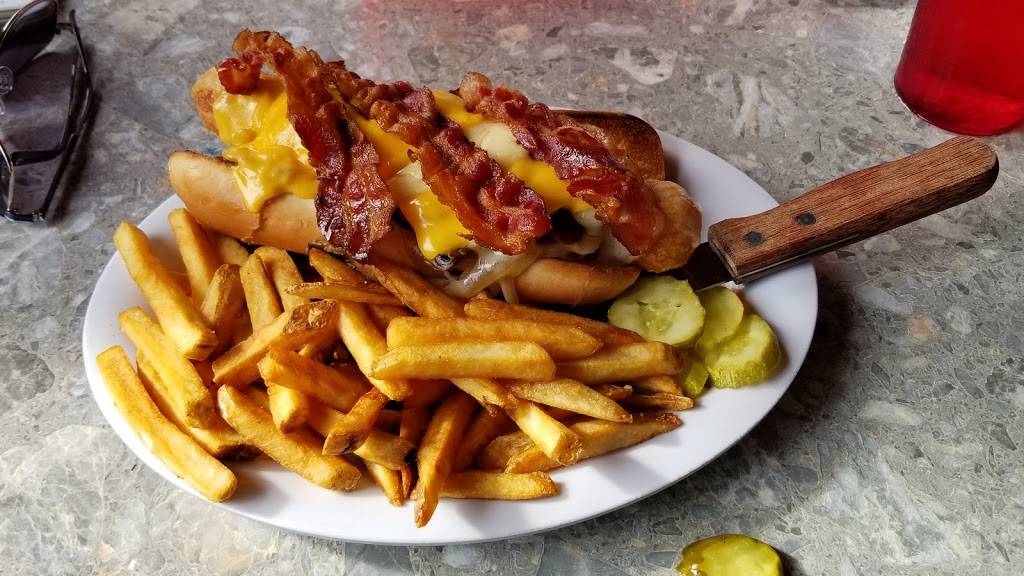 The Old Salty Dog Siesta Key | restaurant | 5023 Ocean Blvd, Sarasota, FL 34242, USA | 9413490158 OR +1 941-349-0158