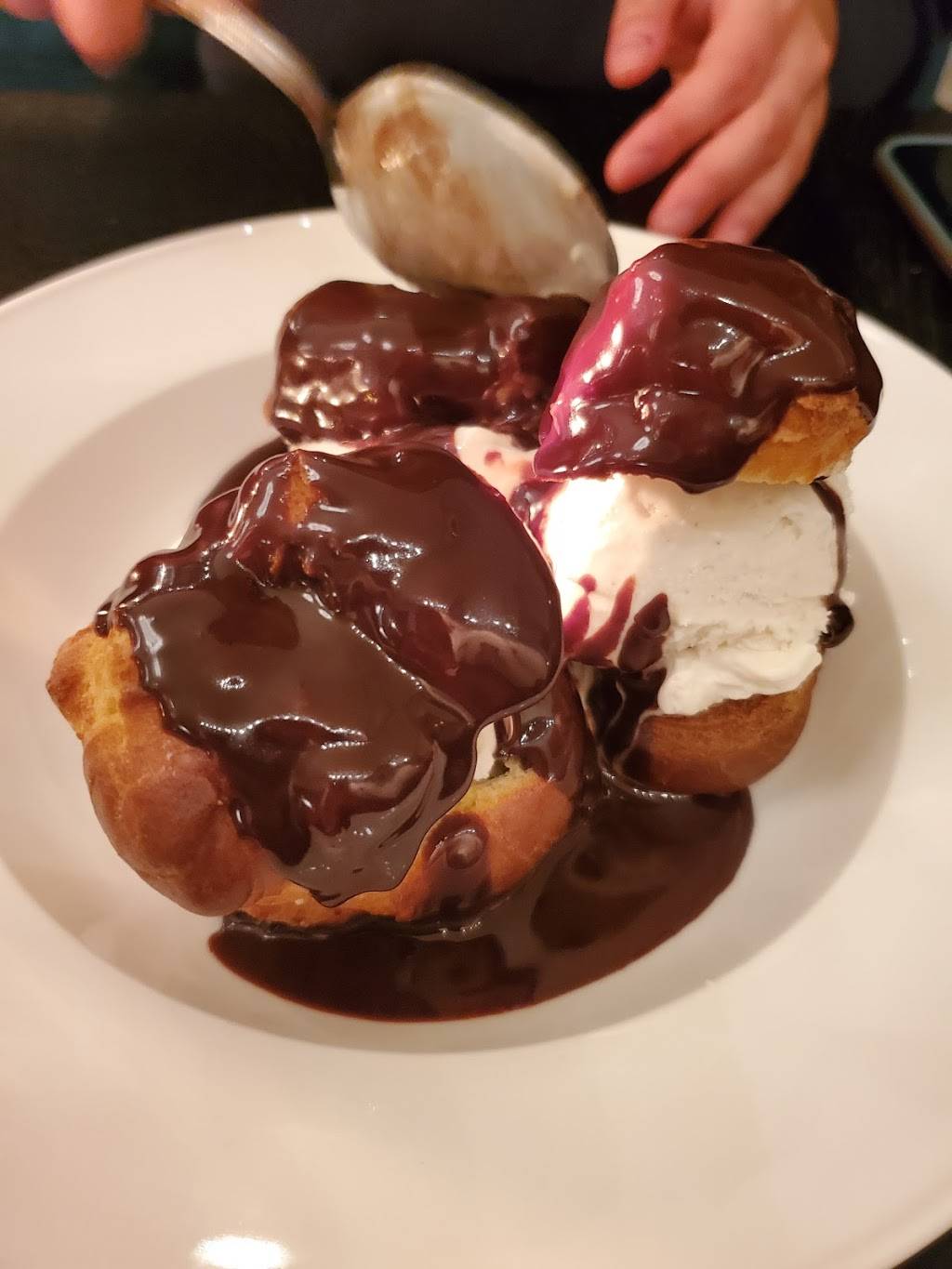 CookHouse | restaurant | 1501 Bolton St, Baltimore, MD 21217, USA | 4102259964 OR +1 410-225-9964