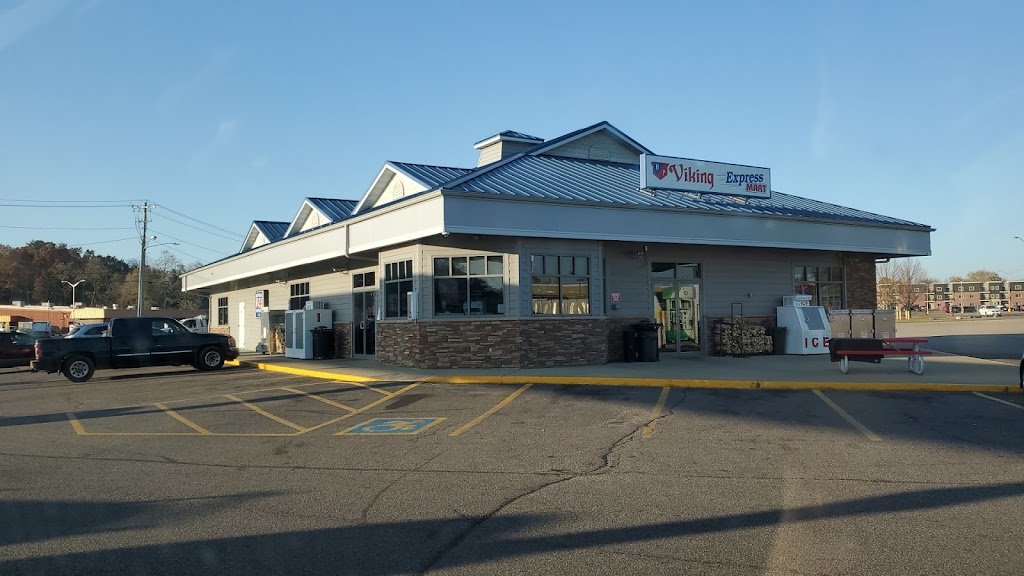 Viking Express Mart | restaurant | 10 Viking Dr, Reedsburg, WI 53959, USA | 6085245544 OR +1 608-524-5544