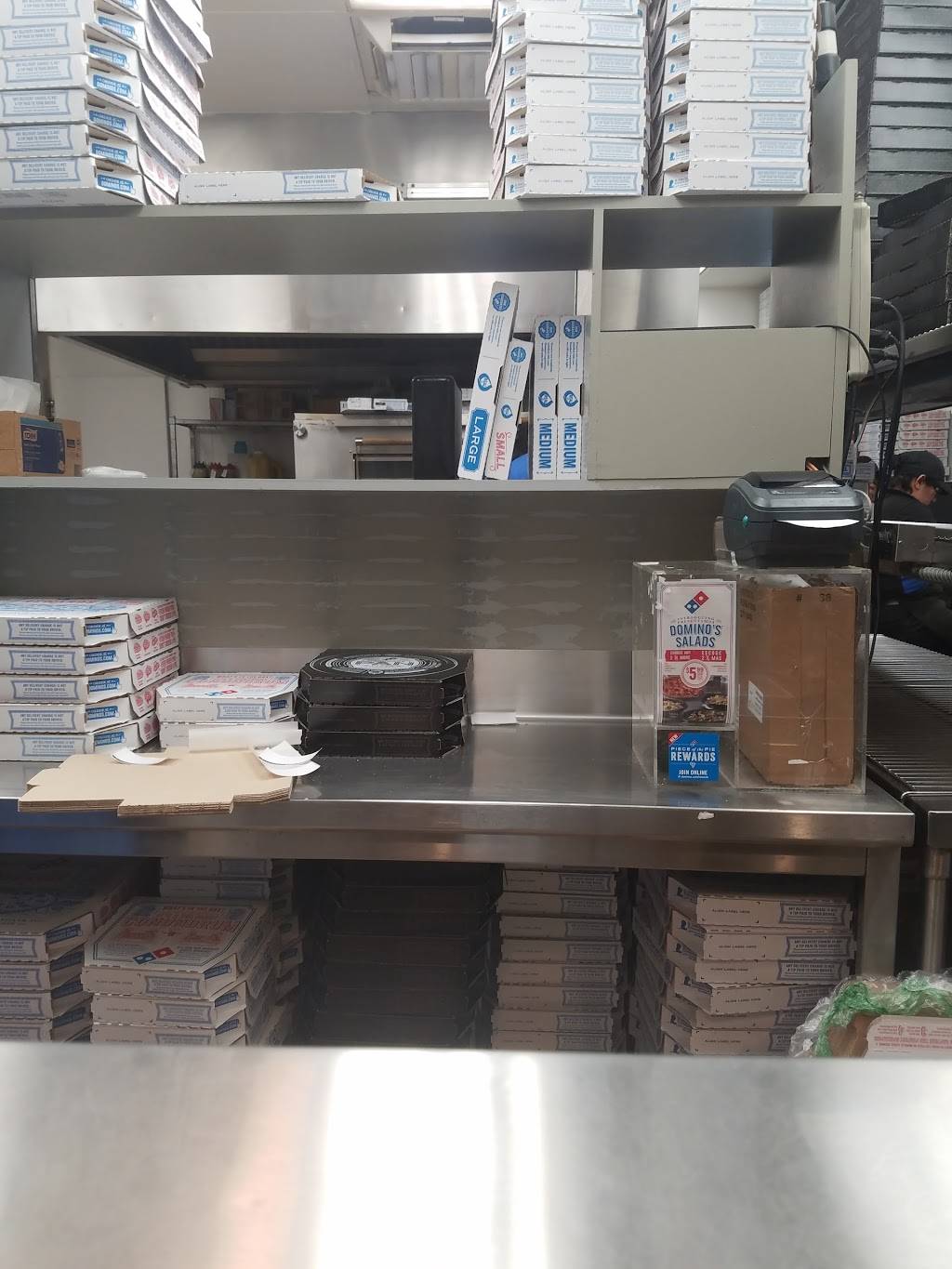 Dominos Pizza | meal delivery | 6051 Hollywood Blvd, Los Angeles, CA 90028, USA | 3234637044 OR +1 323-463-7044