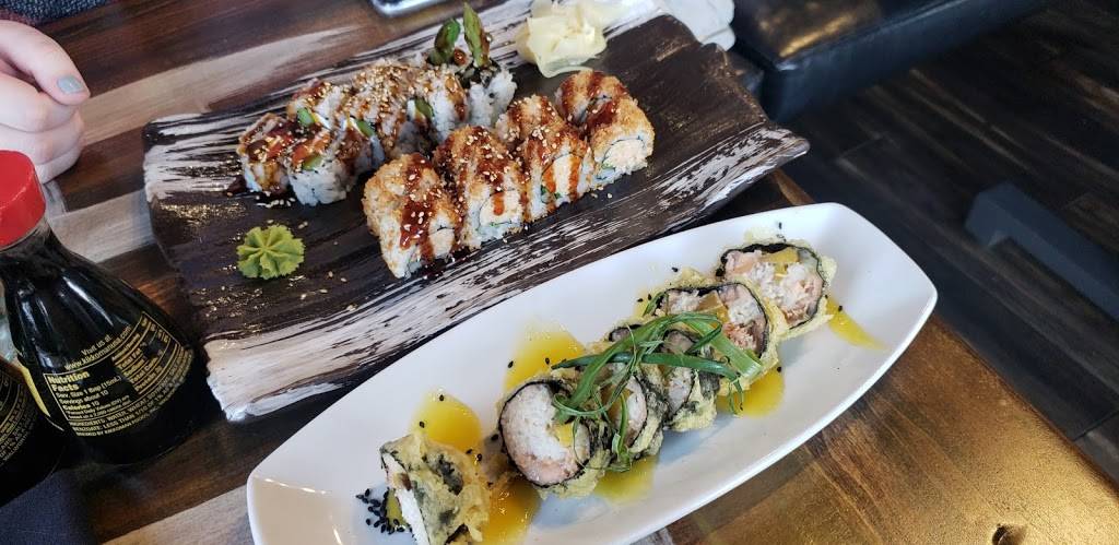 Blue Sushi Sake Grill | restaurant | 123 Water St, Naperville, IL 60540, USA | 6303053099 OR +1 630-305-3099