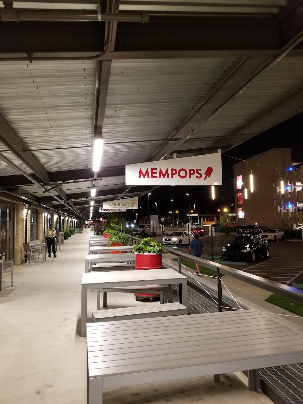 Mempops | restaurant | 1350 Concourse Ave Suite 133, Memphis, TN 38104, USA | 9014252724 OR +1 901-425-2724