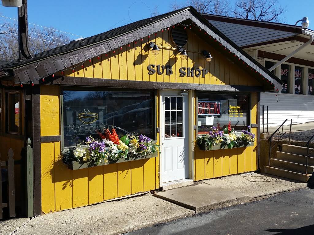 Algonquin Sub Shop | meal takeaway | 2723, 105 Filip St, Algonquin, IL 60102, USA | 8476580680 OR +1 847-658-0680