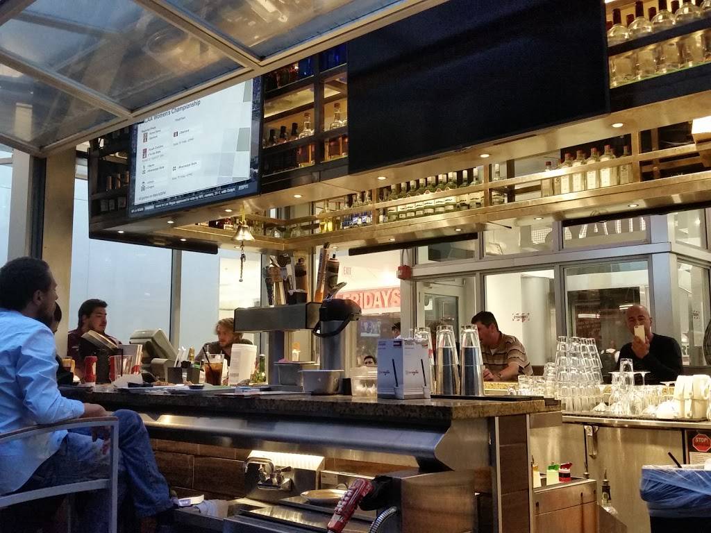 TGI Fridays | restaurant | 4200 NW 21st St Gate D-36, Miami, FL 33122, USA | 3058691460 OR +1 305-869-1460