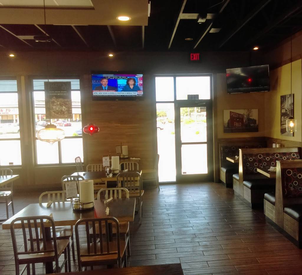 Pizza Hut | restaurant | 3497 W 86th St, Indianapolis, IN 46268, USA | 3178723081 OR +1 317-872-3081