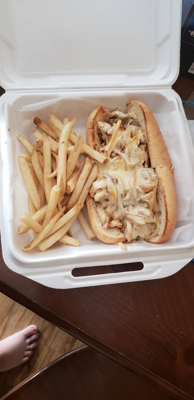 Kurbside Grillin | restaurant | 6666 W Andrew Johnson Hwy, Talbott, TN 37877, USA | 4232547099 OR +1 423-254-7099