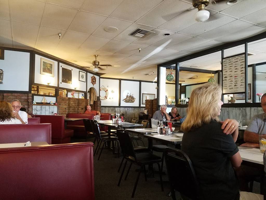 Taylors Chowder House | restaurant | 3538 W Calavar Rd, Phoenix, AZ 85053, USA | 6029781815 OR +1 602-978-1815