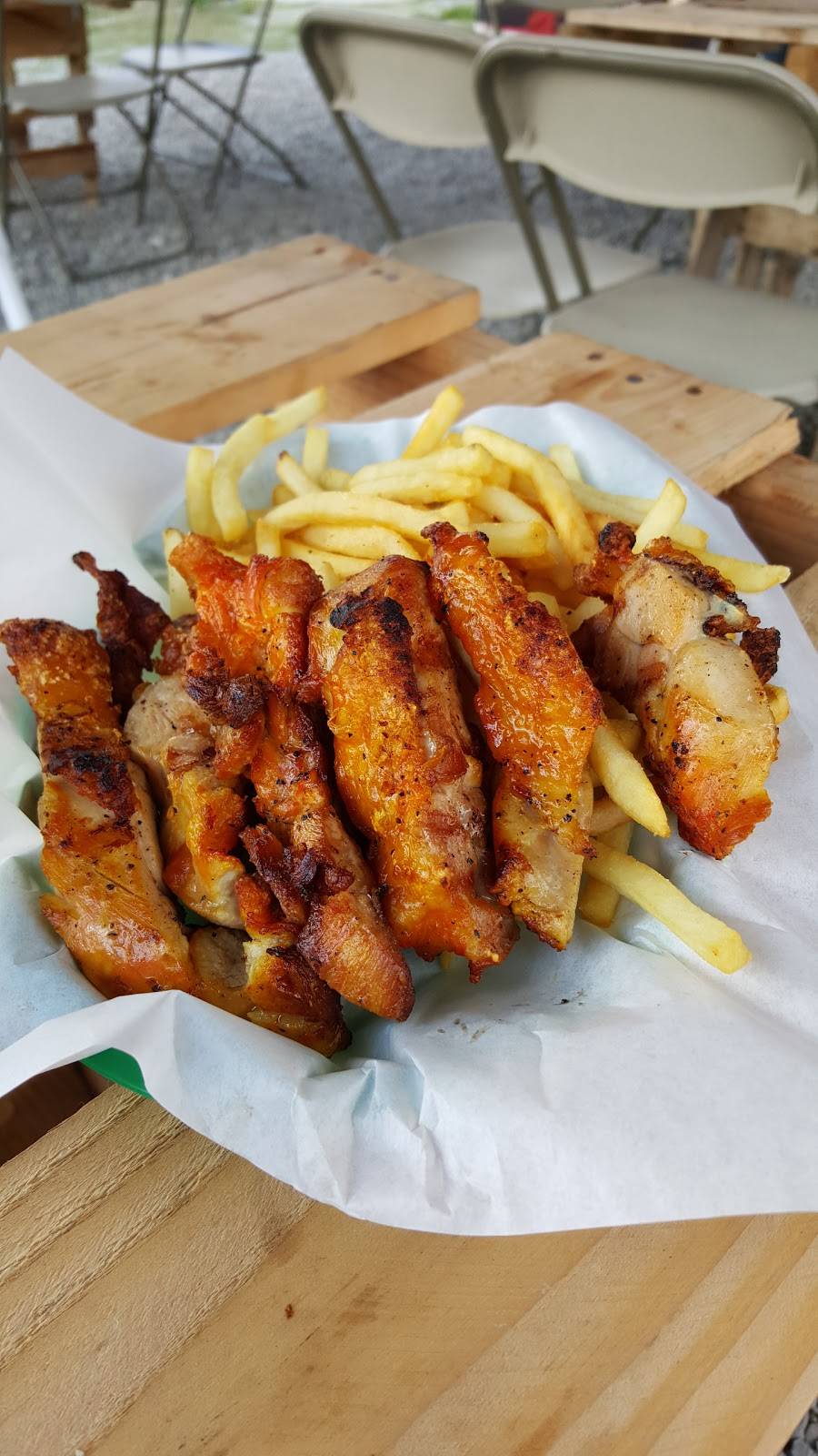 El Parrillon Movil | restaurant | Blvd. Fundadores 5420, Valle del Rubiseccion Lomas, 22630 Tijuana, B.C., Mexico | 016645514052 OR +52 664 551 4052