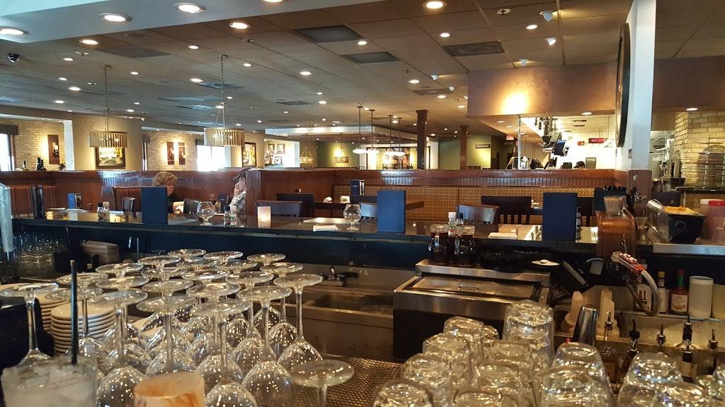 Carrabbas Italian Grill | restaurant | 9 3rd St N, Jacksonville Beach, FL 32250, USA | 9042495550 OR +1 904-249-5550