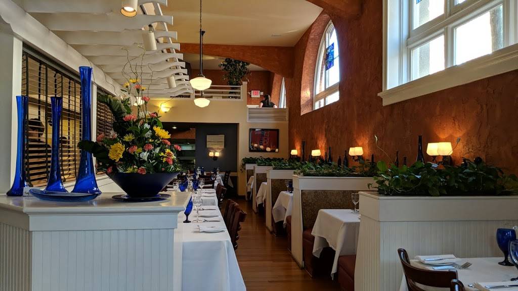 Hamiltons at First & Main | restaurant | 101 W Main St, Charlottesville, VA 22902, USA | 4342956649 OR +1 434-295-6649