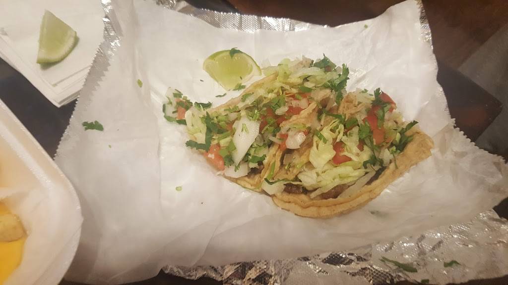 Tacontento | restaurant | 3500 W Montrose Ave, Chicago, IL 60618, USA | 3128003693 OR +1 312-800-3693