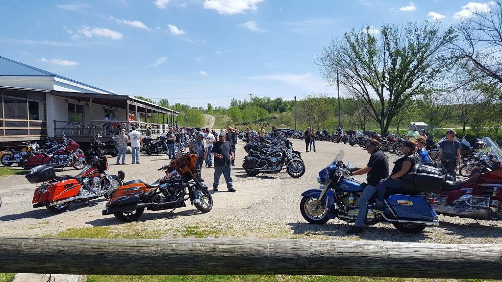 Boondocks Food & Spirits | restaurant | 1 E Dupont Road, Seneca, IL 61360, USA | 8153571100 OR +1 815-357-1100