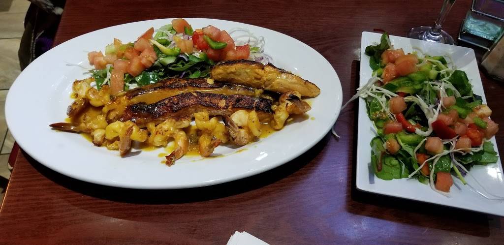 Rico Pollo II | restaurant | 3352 Fulton St, Brooklyn, NY 11208, USA | 7182351666 OR +1 718-235-1666