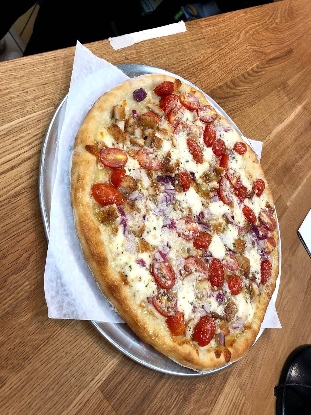 The Pizza Box | restaurant | 15 Huntington St, Shelton, CT 06484, USA | 2035138040 OR +1 203-513-8040