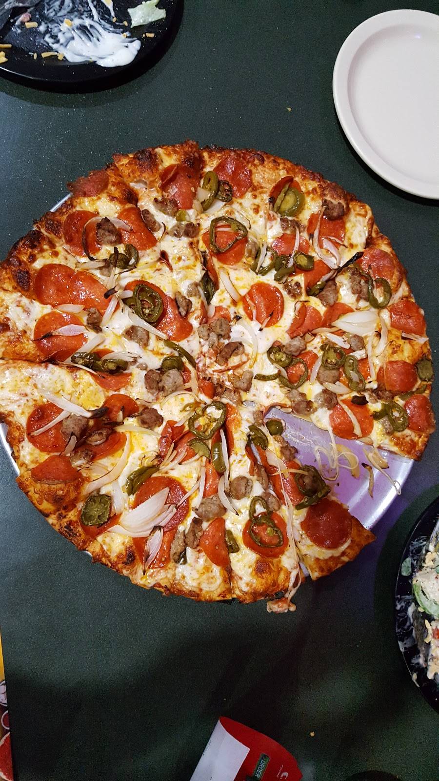 Round Table Pizza | meal delivery | 1975 Main St, Watsonville, CA 95076, USA | 8317222492 OR +1 831-722-2492