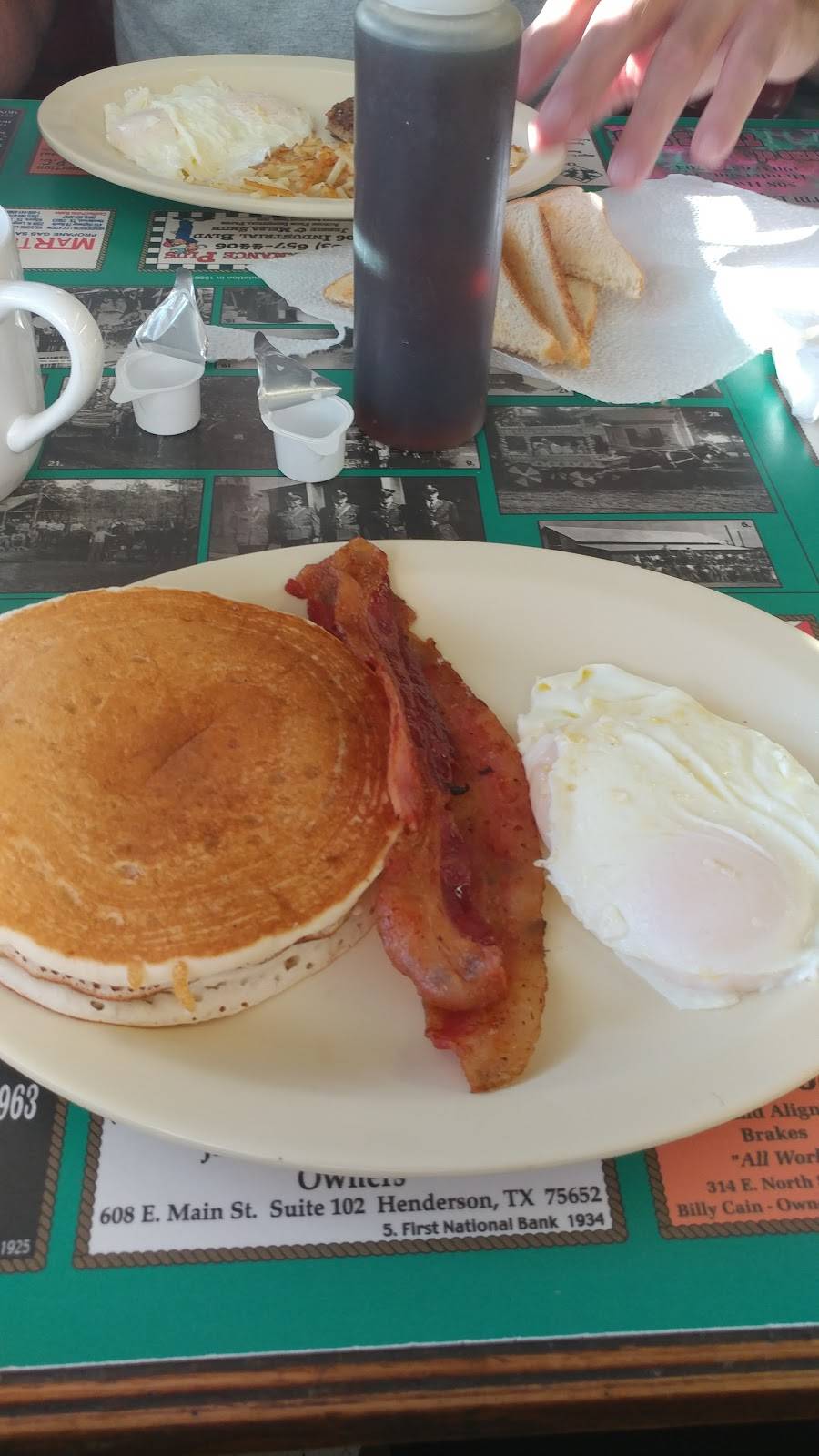 Hazels Country Cooking Restuarant | restaurant | 1333 US-79, Henderson, TX 75652, USA | 9036579286 OR +1 903-657-9286