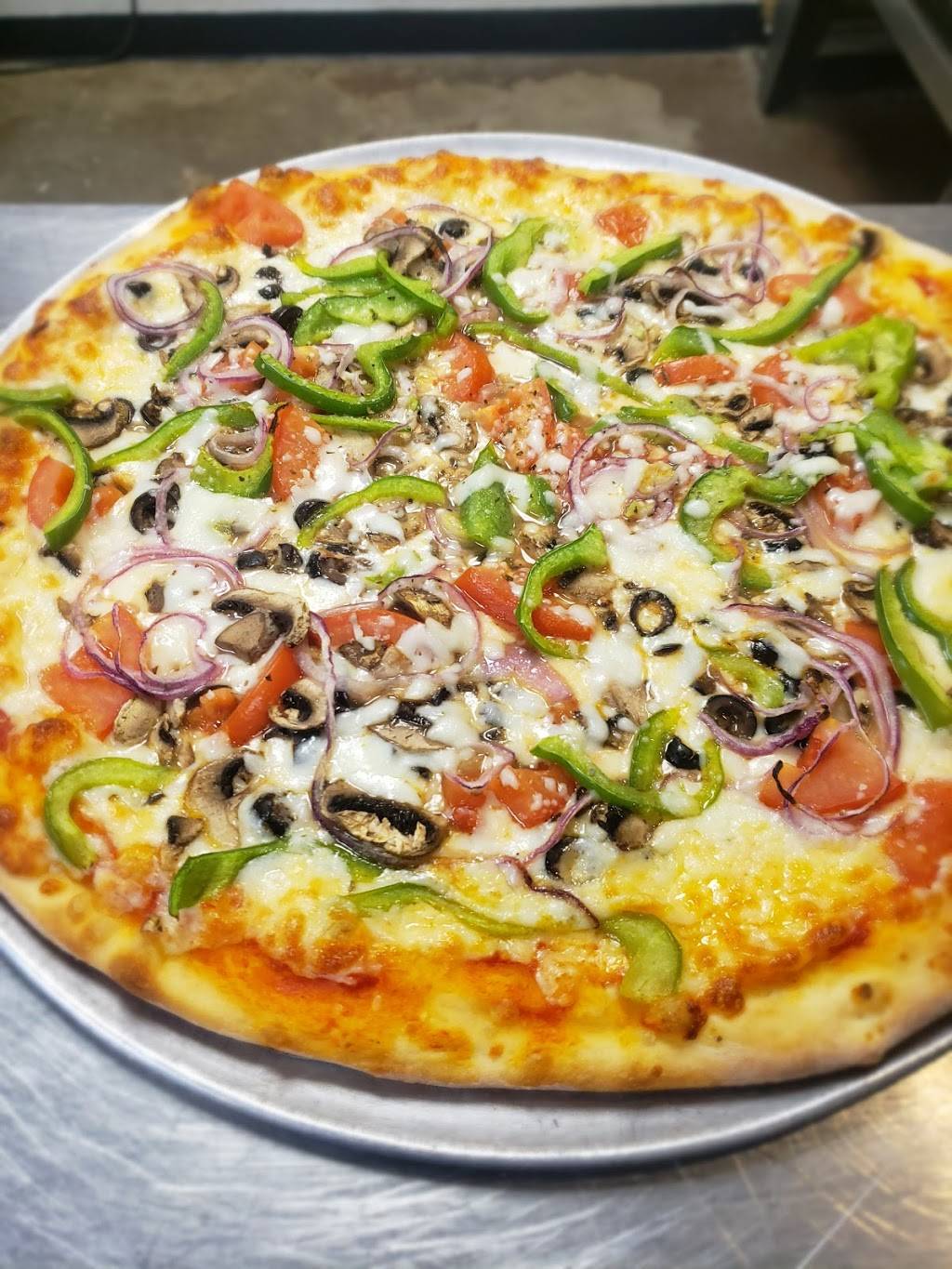 Vitos Pizza Pie | meal delivery | 4741 Spotswood Trail, Keezletown, VA 22832, USA | 5404338486 OR +1 540-433-8486