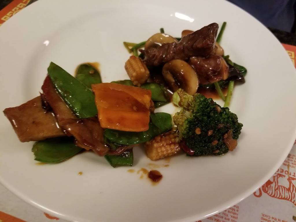 Wangs II Chinese Restaurant | restaurant | 7601 Waters Ave A, Savannah, GA 31406, USA | 9123550321 OR +1 912-355-0321