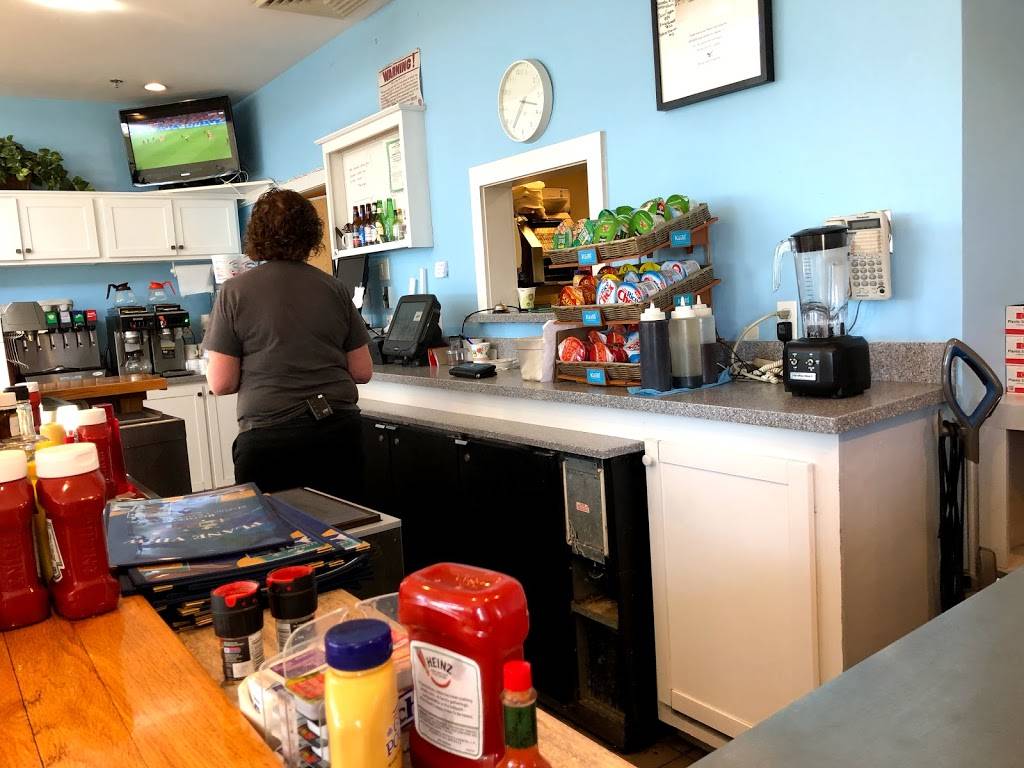 Plane View | restaurant | 71 Airport Rd, Vineyard Haven, MA 02568, USA | 5086931886 OR +1 508-693-1886