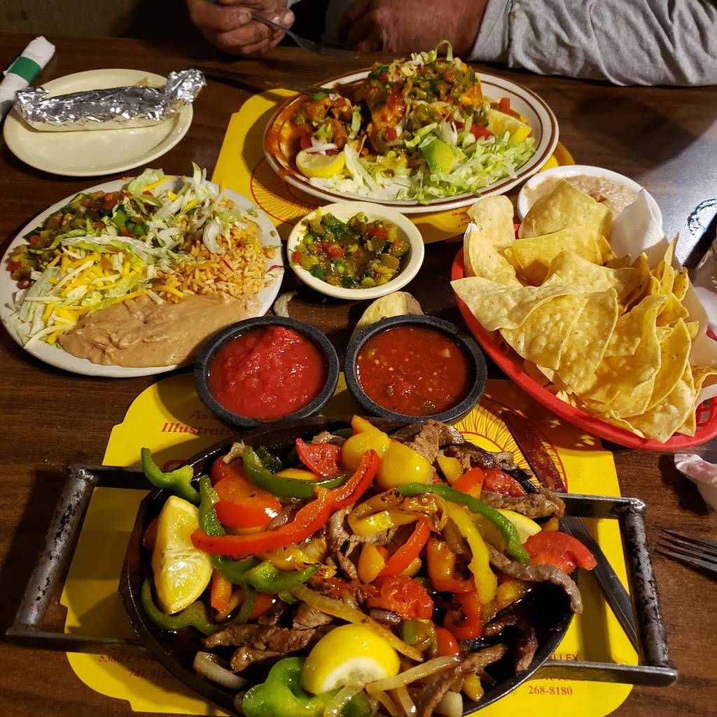 El Molinito | restaurant | 2323 N Pantano Rd, Tucson, AZ 85715, USA | 5208850055 OR +1 520-885-0055