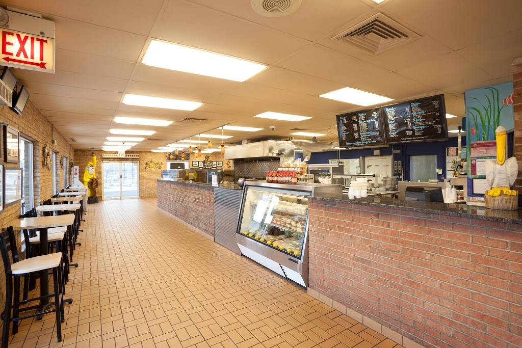 Lawrences Fish and Shrimp | meal takeaway | 2120 S Canal St, Chicago, IL 60616, USA | 3122252113 OR +1 312-225-2113