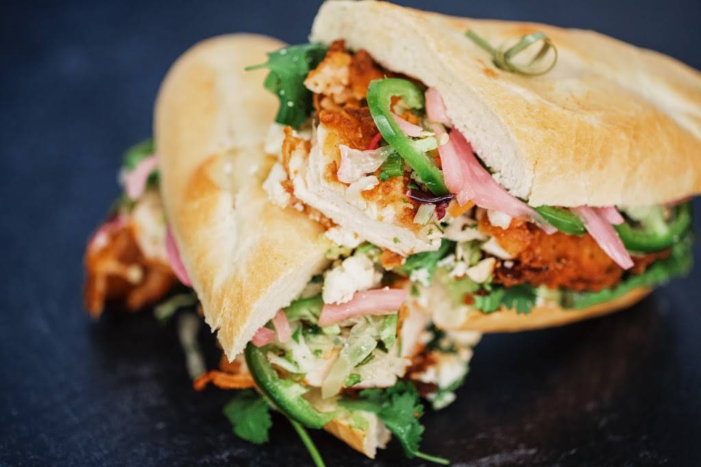 The Brassy Bird | restaurant | 15 S 6th St, Columbia, MO 65201, USA | 5734477059 OR +1 573-447-7059